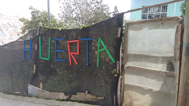 Imagen que contiene edificio, exterior, hombre, nieve

Descripción generada automáticamente